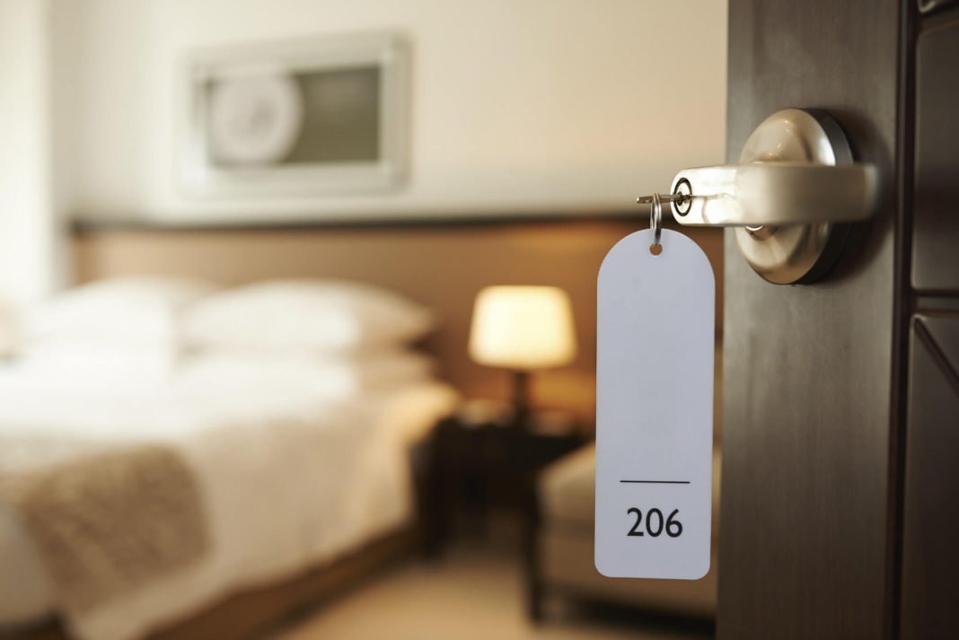 Советы по безопасности в отеле для путешественников